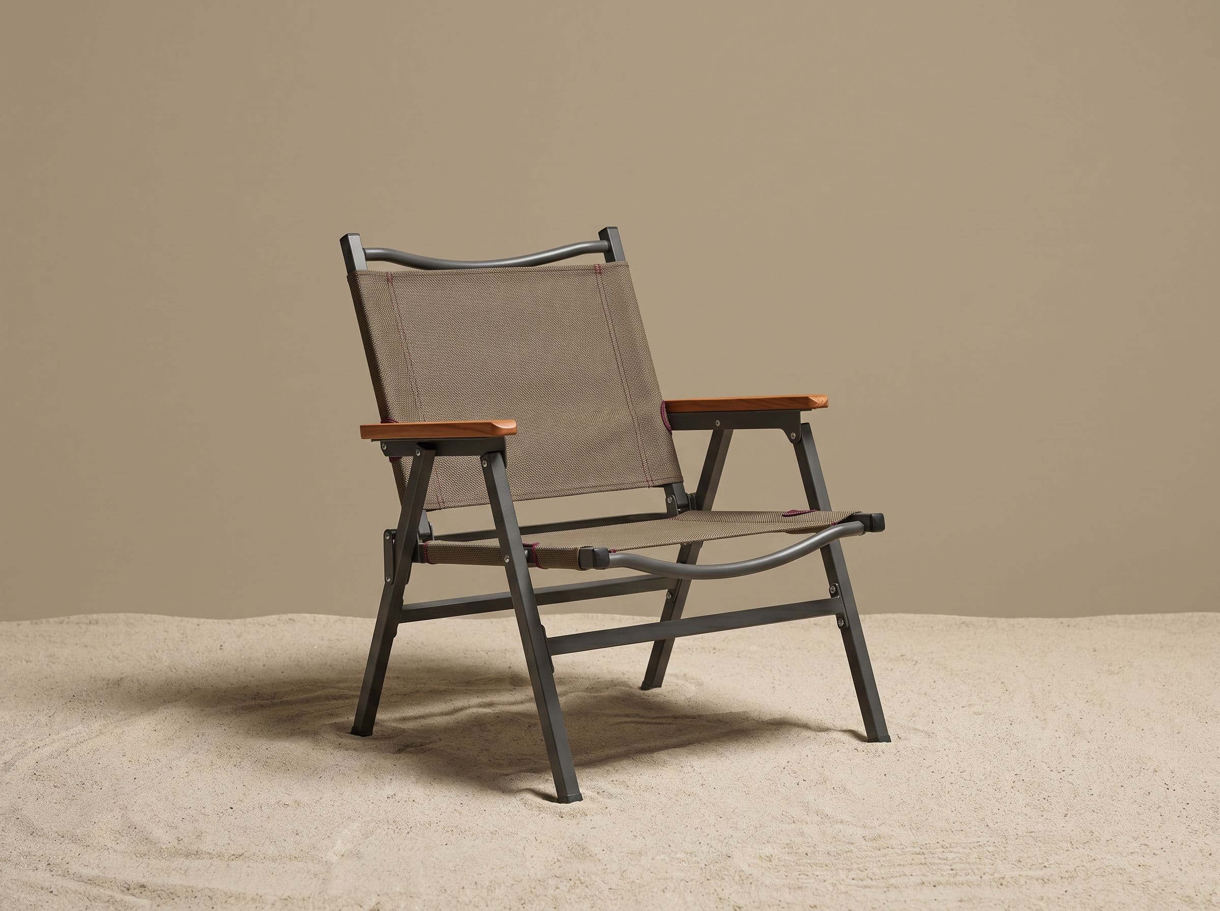 Comment réparer une charnière de chaise pliable cassée ?